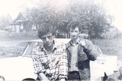 1 1985г Костя слева и Михаил справа.jpg